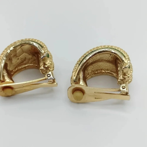 Light Green Enamel and Gold Tone Dome Hoop Clip On Earrings 1" Vintage - Picture 6 of 7